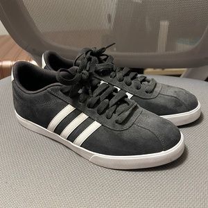 Adidas Samba / Women’s size 8